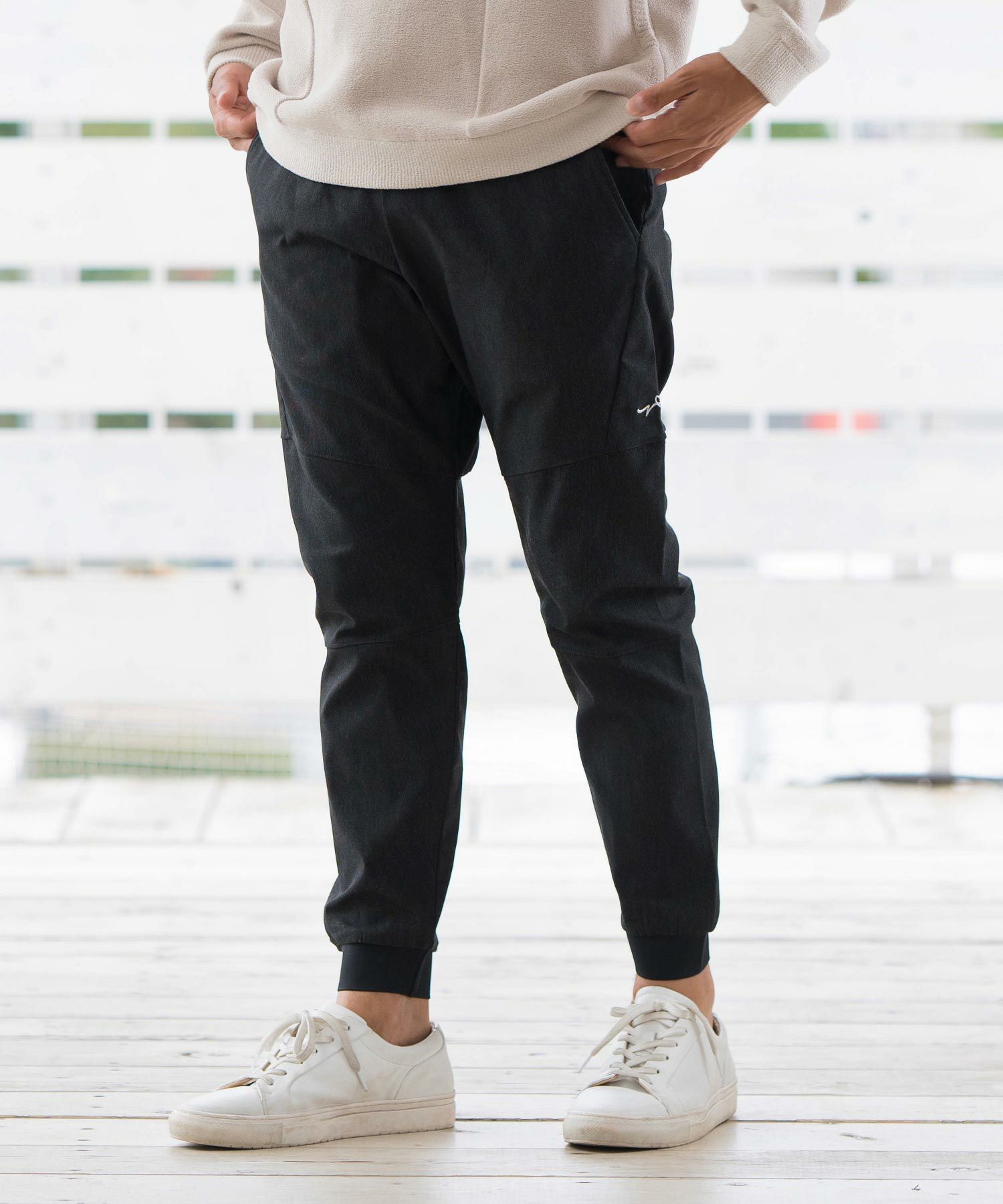 裏パイルパーカーグレーと裏起毛ブラックと裏起毛パンツ裾リブブラック  